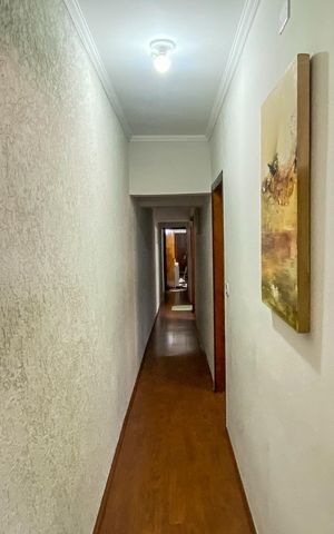 Casa para alugar com 140m², 4 quartos e 4 vagas Casa para alugar com 140m², 4 quartos e 4 vagasCorredor