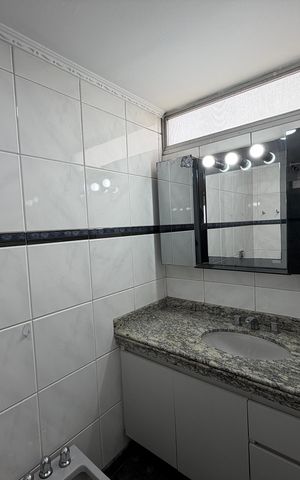 Apartamento à venda com 97m², 3 quartos e 1 vagaBanheiro da Suíte