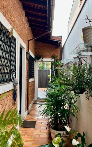 Casa para alugar com 232m², 3 quartos e 3 vagas Casa para alugar com 232m², 3 quartos e 3 vagasCorredor