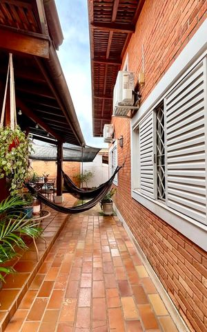 Casa para alugar com 232m², 3 quartos e 3 vagas Casa para alugar com 232m², 3 quartos e 3 vagasQuintal