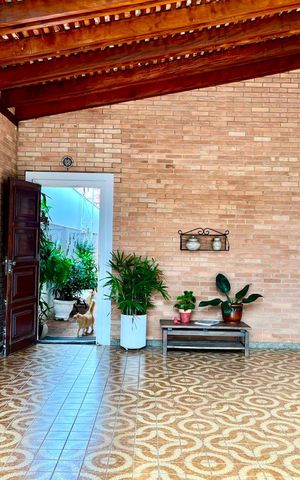 Casa para alugar com 232m², 3 quartos e 3 vagas Casa para alugar com 232m², 3 quartos e 3 vagasGaragem