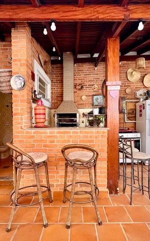 Casa para alugar com 232m², 3 quartos e 3 vagas Casa para alugar com 232m², 3 quartos e 3 vagasQuintal