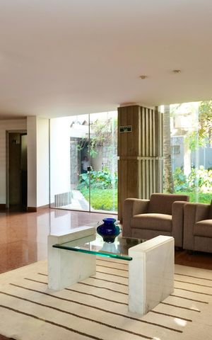 Apartamento para alugar com 320m², 4 quartos e 4 vagas Apartamento para alugar com 320m², 4 quartos e 4 vagasHall de entrada