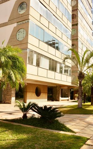 Apartamento para alugar com 320m², 4 quartos e 4 vagas Apartamento para alugar com 320m², 4 quartos e 4 vagasÁrea comum - Jardim