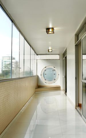 Apartamento para alugar com 320m², 4 quartos e 4 vagas Apartamento para alugar com 320m², 4 quartos e 4 vagasVaranda