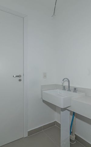Apartamento à venda com 112m², 2 quartos e 2 vagas Apartamento à venda com 112m², 2 quartos e 2 vagasBanheiro da Suíte 2