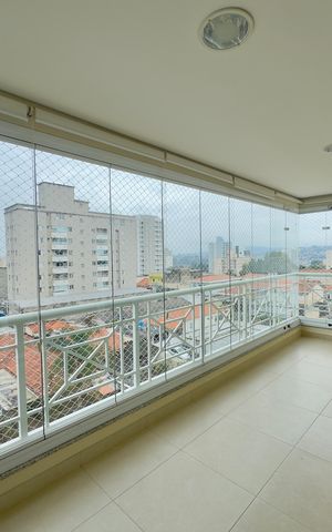 Apartamento à venda com 142m², 3 quartos e 2 vagas Apartamento à venda com 142m², 3 quartos e 2 vagasVaranda da Sala