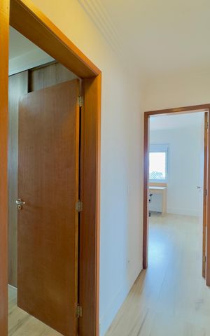 Apartamento à venda com 142m², 3 quartos e 2 vagas Apartamento à venda com 142m², 3 quartos e 2 vagasCorredor