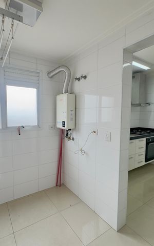 Apartamento à venda com 142m², 3 quartos e 2 vagas Apartamento à venda com 142m², 3 quartos e 2 vagasÁrea de Serviço
