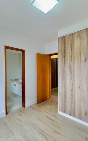 Apartamento à venda com 142m², 3 quartos e 2 vagas Apartamento à venda com 142m², 3 quartos e 2 vagasQuarto 1