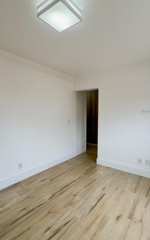 Apartamento à venda com 142m², 3 quartos e 2 vagas Apartamento à venda com 142m², 3 quartos e 2 vagasQuarto 3