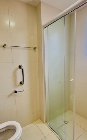Apartamento à venda com 142m², 3 quartos e 2 vagas Apartamento à venda com 142m², 3 quartos e 2 vagasBanheiro 3