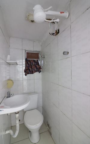 Casa à venda com 75m², 4 quartos e 1 vagaQuarto 2 - Suíte Banheiro 