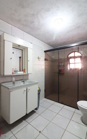 Casa à venda com 75m², 4 quartos e 1 vagaBanheiro Social casa 3