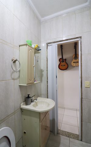 Casa à venda com 75m², 4 quartos e 1 vagaBanheiro Social