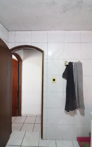 Casa à venda com 75m², 4 quartos e 1 vagaBanheiro Social casa 3