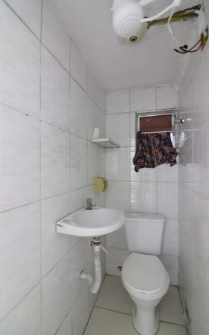 Casa à venda com 75m², 4 quartos e 1 vagaQuarto 2 - Suíte Banheiro 