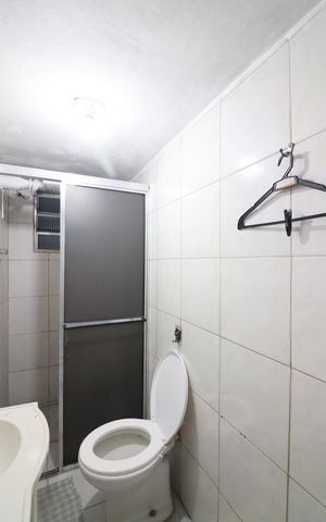Casa à venda com 75m², 4 quartos e 1 vagaBanheiro Social Casa 2