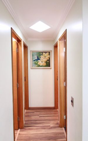 Apartamento à venda com 77m², 3 quartos e 2 vagas Apartamento à venda com 77m², 3 quartos e 2 vagasCorredor