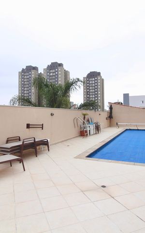 Apartamento à venda com 77m², 3 quartos e 2 vagas Apartamento à venda com 77m², 3 quartos e 2 vagasÁrea comum - Piscina