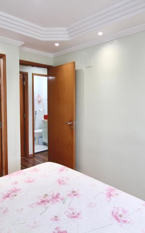 Apartamento à venda com 77m², 3 quartos e 2 vagas Apartamento à venda com 77m², 3 quartos e 2 vagasSuíte 1