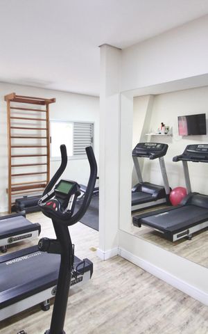 Apartamento à venda com 77m², 3 quartos e 2 vagas Apartamento à venda com 77m², 3 quartos e 2 vagasÁrea comum - Academia