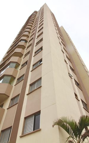 Apartamento à venda com 77m², 3 quartos e 2 vagas Apartamento à venda com 77m², 3 quartos e 2 vagasFachada