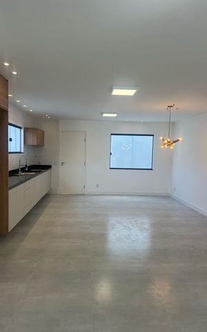 Casa à venda com 230m², 3 quartos e 2 vagas Casa à venda com 230m², 3 quartos e 2 vagasCozinha