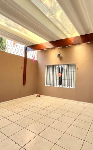 Casa para alugar com 133m², 3 quartos e 2 vagasGaragem
