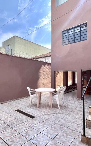 Casa para alugar com 133m², 3 quartos e 2 vagasQuintal
