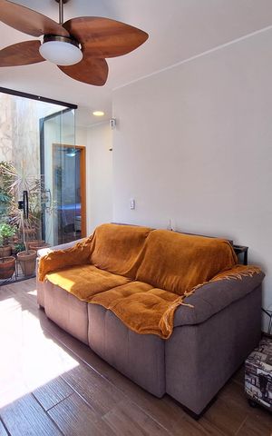 Casa à venda com 107m², 2 quartos e sem vaga Casa à venda com 107m², 2 quartos e sem vagaSala