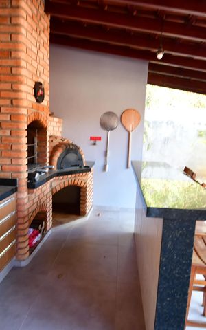 Casa à venda com 1230m², 2 quartos e 4 vagasVaranda gourmet