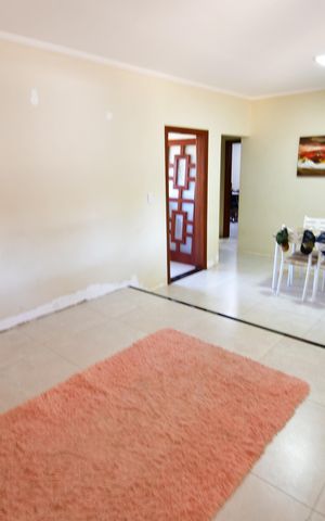 Casa à venda com 1230m², 2 quartos e 4 vagasSala