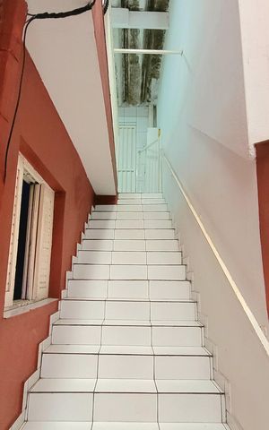 Casa à venda com 259m², 5 quartos e 2 vagas Casa à venda com 259m², 5 quartos e 2 vagasÁrea externa