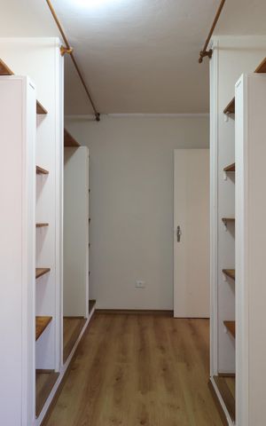 Casa à venda com 249m², 3 quartos e 4 vagasCloset 