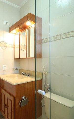 Casa à venda com 249m², 3 quartos e 4 vagasBanheiro Social