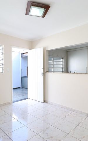 Casa à venda com 249m², 3 quartos e 4 vagasCopa