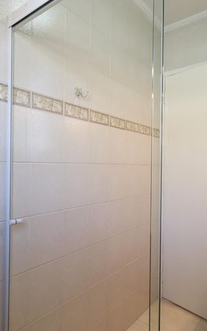 Casa à venda com 249m², 3 quartos e 4 vagasBanheiro Social