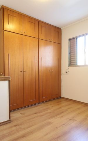 Casa à venda com 249m², 3 quartos e 4 vagasQuarto 2