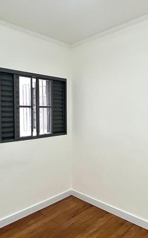 Casa à venda com 175m², 1 quarto e 2 vagas Casa à venda com 175m², 1 quarto e 2 vagasQuarto