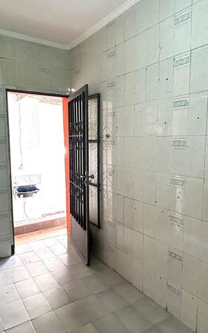 Casa à venda com 175m², 1 quarto e 2 vagas Casa à venda com 175m², 1 quarto e 2 vagasCozinha