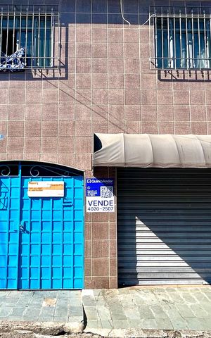 Casa à venda com 175m², 1 quarto e 2 vagas Casa à venda com 175m², 1 quarto e 2 vagasPlaca instalada na fachada do imóvel