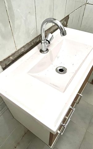 Casa à venda com 175m², 1 quarto e 2 vagas Casa à venda com 175m², 1 quarto e 2 vagasBanheiro