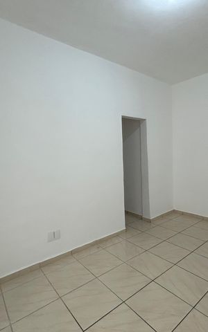 Apartamento para alugar com 70m², 2 quartos e 1 vagaSala