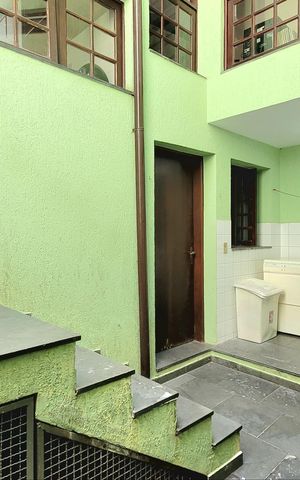 Casa à venda com 220m², 3 quartos e 3 vagas Casa à venda com 220m², 3 quartos e 3 vagasÁrea de serviço