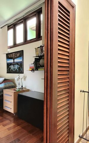 Casa à venda com 220m², 3 quartos e 3 vagas Casa à venda com 220m², 3 quartos e 3 vagasQuarto