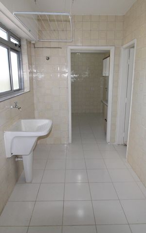Apartamento para alugar com 90m², 3 quartos e 1 vagaÁrea de Serviço