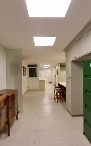 Apartamento para alugar com 300m², 3 quartos e 2 vagas Apartamento para alugar com 300m², 3 quartos e 2 vagasCozinha