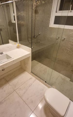Apartamento para alugar com 300m², 3 quartos e 2 vagas Apartamento para alugar com 300m², 3 quartos e 2 vagasBanheiro 2