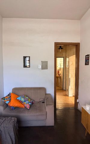 Casa à venda com 300m², 5 quartos e 4 vagas Casa à venda com 300m², 5 quartos e 4 vagasSala